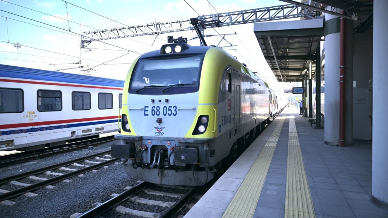 Avrupa'nın Kalbine Nostaljik Tren Yolculuğu görseli