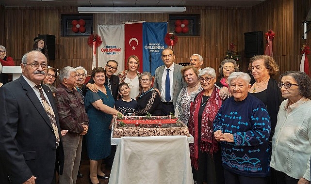Huzurevinde yeni yıl coşkusu görseli