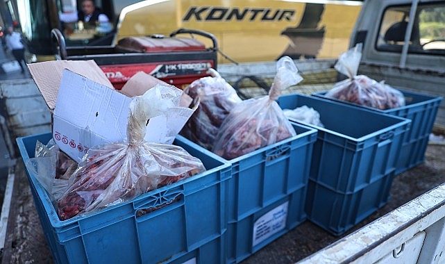Antalya otogarında 270 kilo uygunsuz taşınan et bulundu görseli