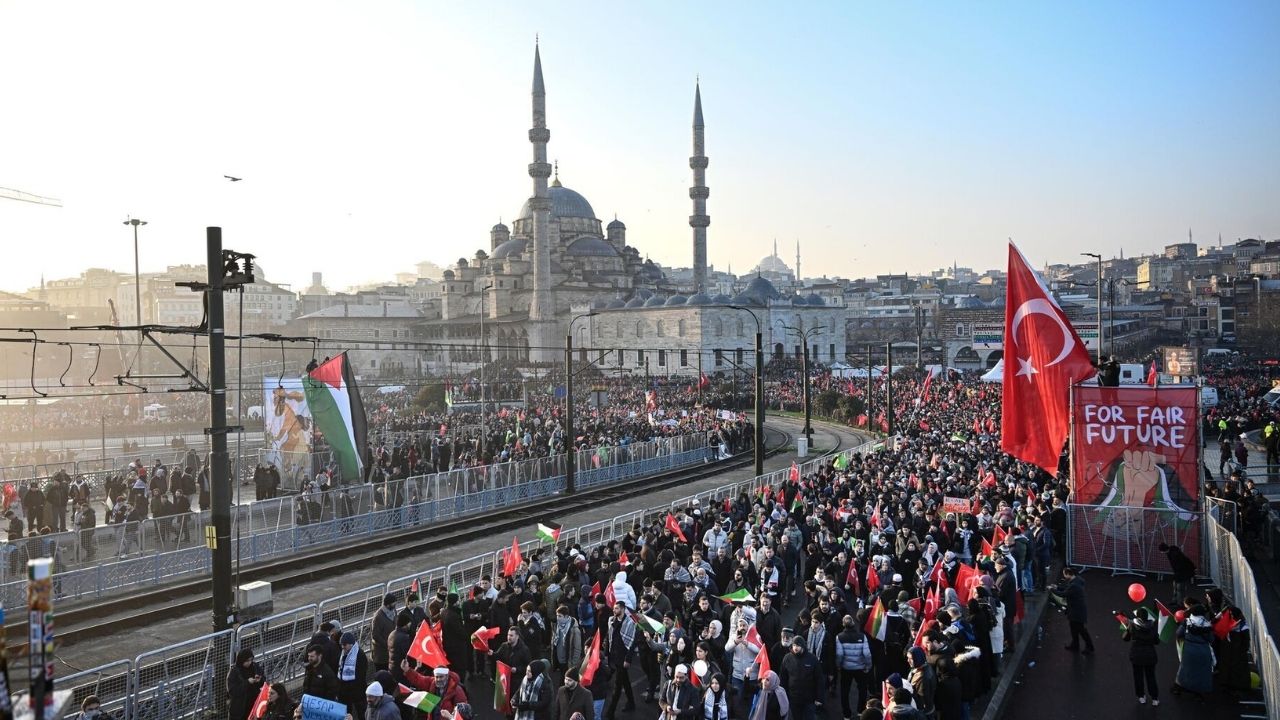 1 Ocak’ta İstanbul’dan dünyaya “Gazze” mesajı verilecek görseli