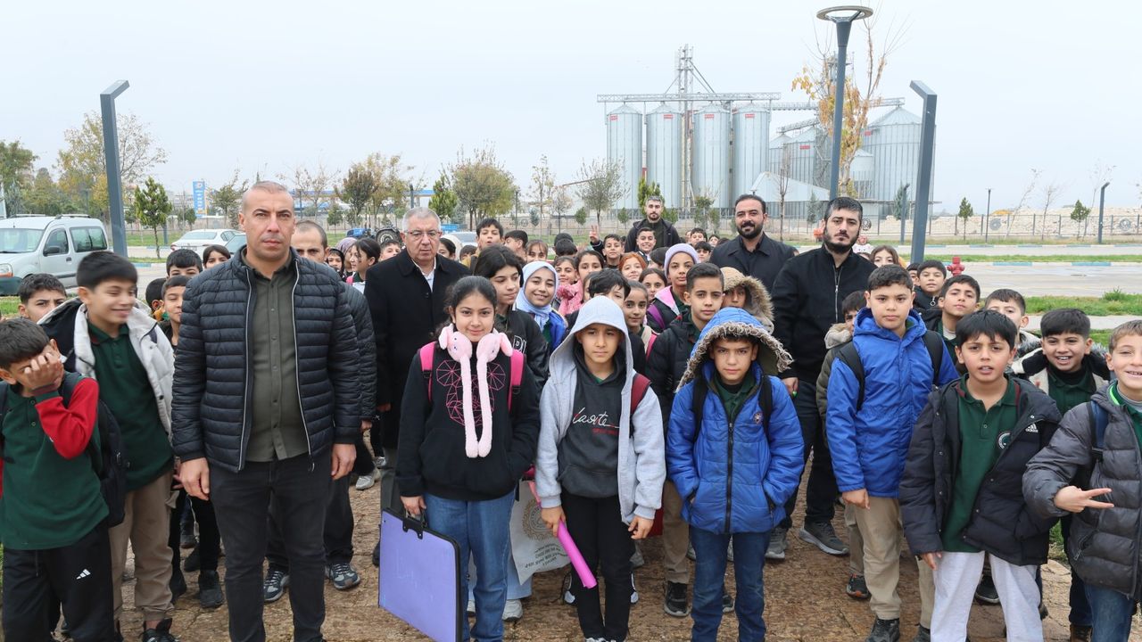 Temiz Eyyübiye temiz gelecek faaliyetleri devam ediyor görseli