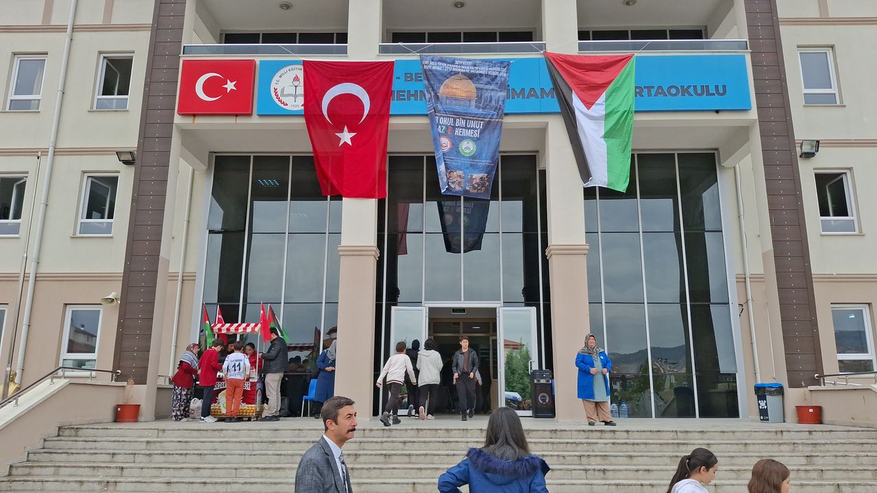 Milli Eğitim Müdürü Adem Uslu, "Okullarımıza teşekkürler" görseli