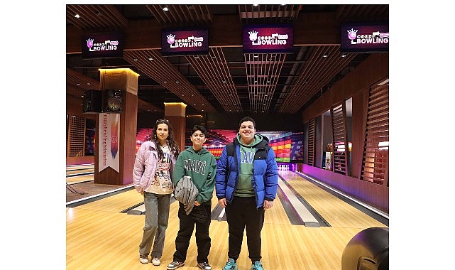 Bowling Turnuvasında Yarıyıl Tatilinin Tadını Çıkardılar görseli