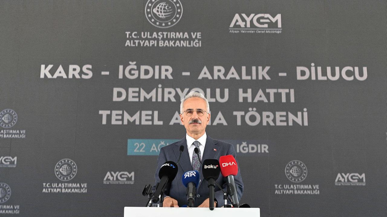 Kars-Iğdır-Aralık-Dilucu Demiryolu Hattının temeli atıldı! görseli