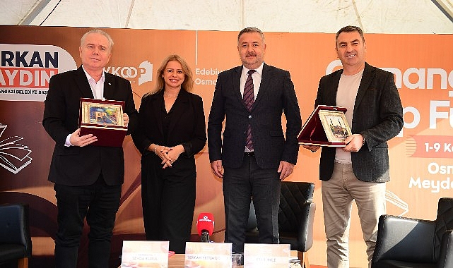 Osmangazi Kitap Fuarı Zengin İçeriğiyle Sürüyor görseli