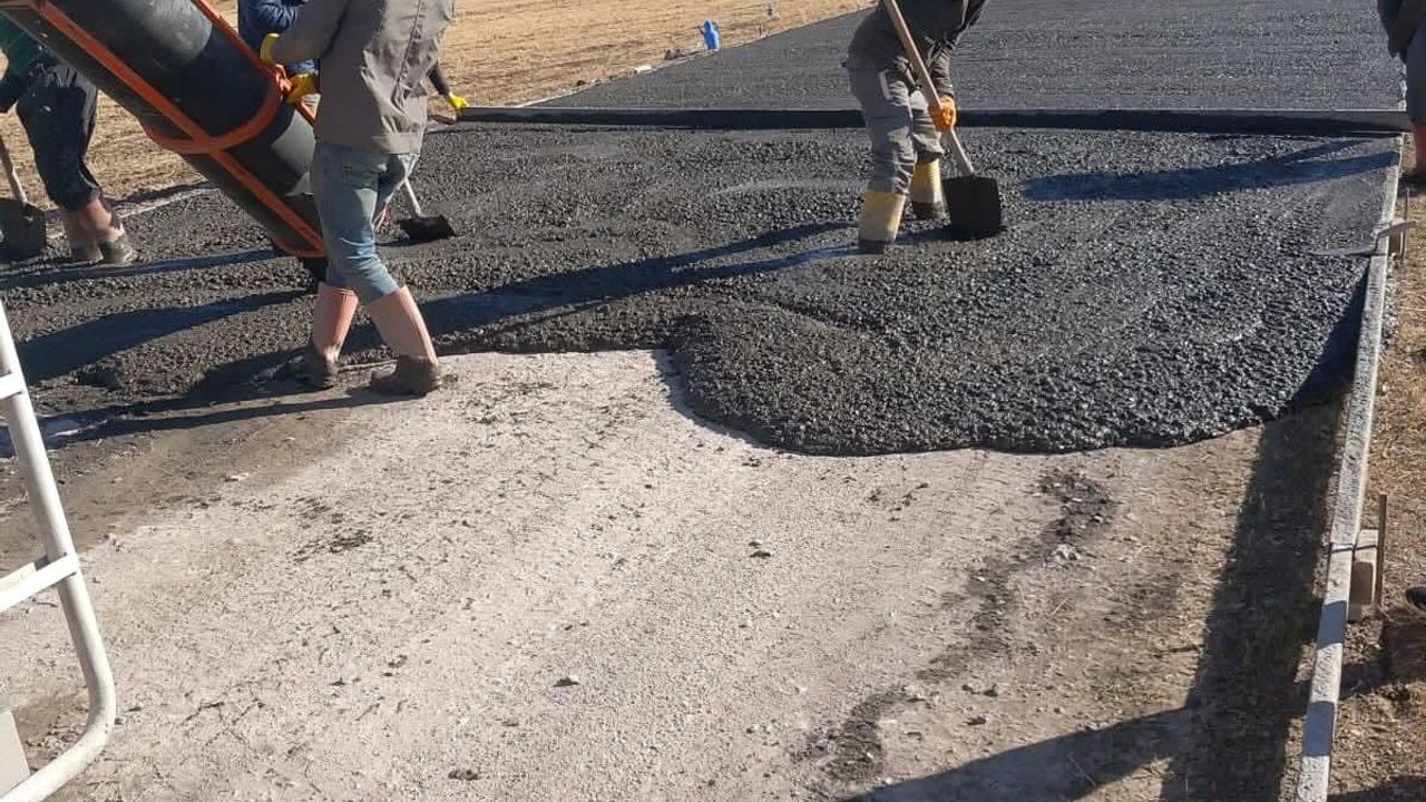 Sarıkamış Altınbulak Köyü’nde 5,1 kilometrelik beton yol tamamlandı görseli