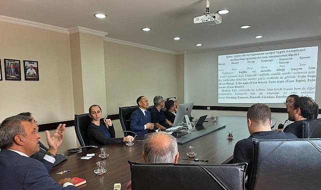 Ege Üniversitesinde Türk Dünyasının Dil Birliği Konuşuldu görseli