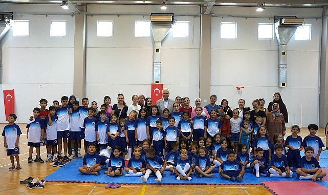 Formalar Başkan Türkmen’in Elinden görseli