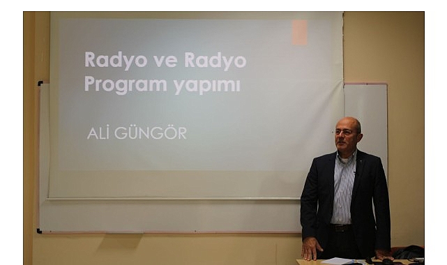 Yapımcı Güngör, Egeli öğrencilere program yapım sürecini anlattı görseli