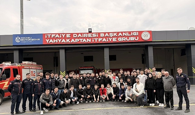 KOÜ öğrencilerine itfaiye teşkilatı tanıtıldı görseli