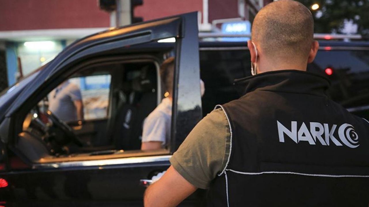 Zehir tacirlerine büyük darbe: 72 ilde 970 şüpheli yakalandı görseli