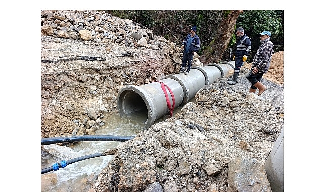 Alanya’da tıkanan menfezler Büyükşehir ekiplerince açıldı görseli