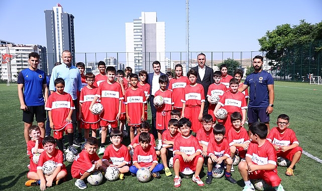 Futbol Yaz Spor Okulu’nda İlk Antrenman Heyecanı görseli