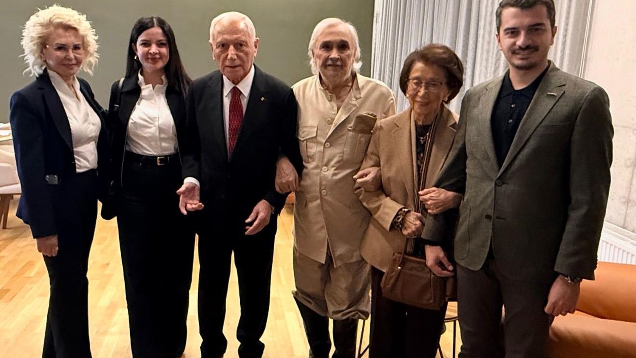 ra’da “Yedi Kocalı Hürmüz” rüzgârı: Kahkaha, sanat ve usta isimlerin buluşması görseli