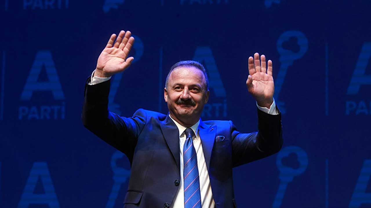 Yavuz Ağıralioğlu, 19 Mayıs’ta Samsun’da gençlerle buluşacak görseli