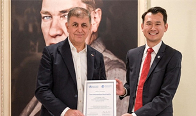 İzmir’in Yaşlı Dostu Şehir unvanı tescillendi görseli