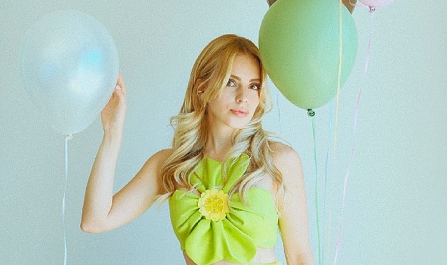 Cansu'nun ilk albümü ‘Pastel Melankoli’ yayımda! görseli