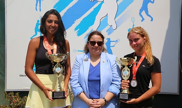 Nilüfer’de tenis heyecanı sona erdi görseli