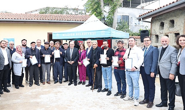 Ürünlü'de 275 hak sahibine imarlı tapu sevinci görseli