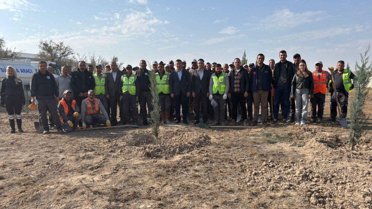 Aksaray OSB’de “Milli Ağaçlandırma Günü”nde 1.111 fidan toprakla buluştu görseli
