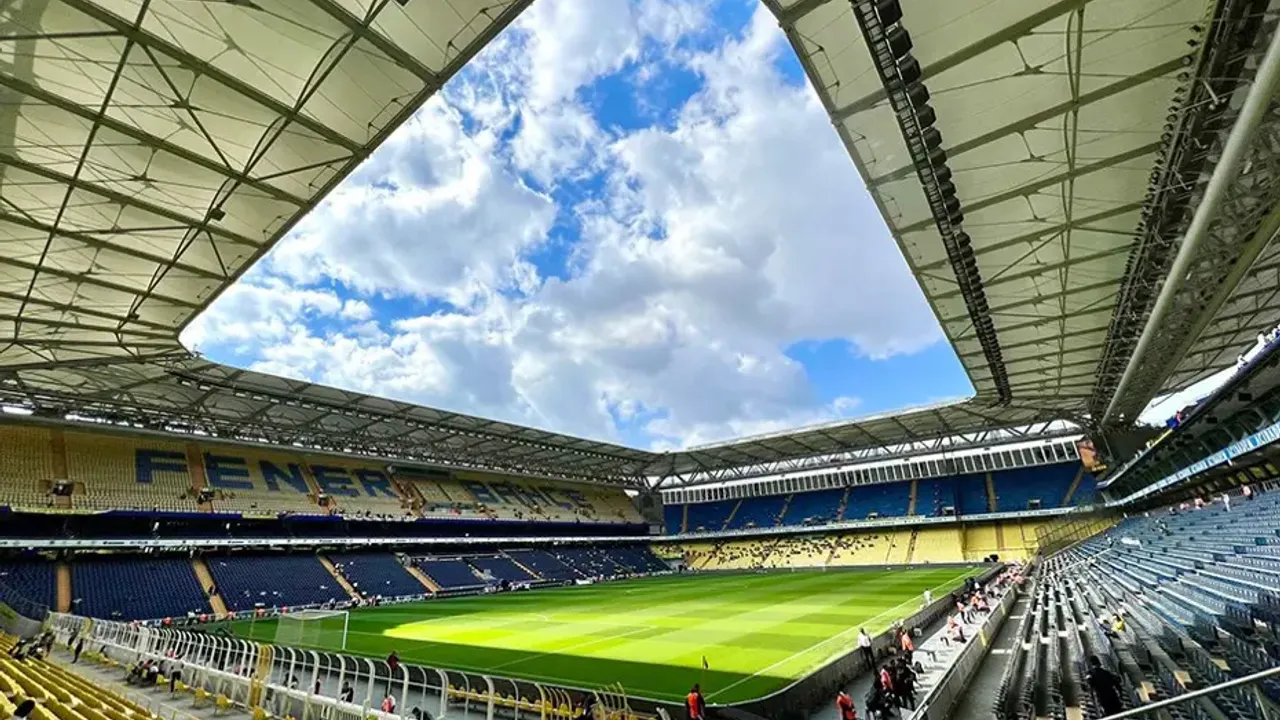 Fenerbahçe Divan Kurulu’nda Aziz Yıldırım sürprizi: Stadyumun yeni ismi açıklandı görseli