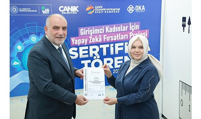 Canik Belediyesi'yle Yapay Zekâ Öğrenen Kadınların Sertifika Coşkusu görseli