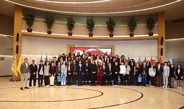 Gençlik Meclisi yeni dönemin ilk toplantısını gerçekleştirdi görseli