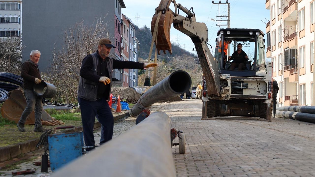 Altınordu Şahincili'de 40 yıllık içme suyu hattı yenilendi görseli