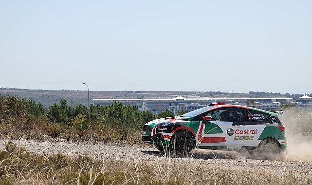 Castrol, Performansın Sınırlarını TOSFED İstanbul Park’ta Toprak Razgatlıoğlu ve Ali Türkkan ile Gözler Önüne Serdi görseli