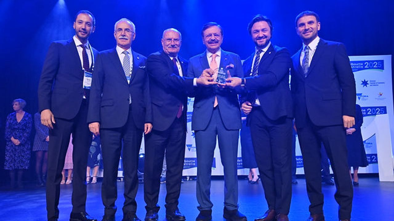 ATO, akıllı asistan projesiyle 2025 Dünya Odalar Yarışması'nda birinci oldu görseli