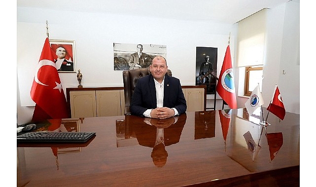 Menderes Belediyesi’nden Öğretmenler Günü Hediyesi görseli