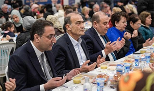 Balçovalılar iftar sofrasında buluştu görseli