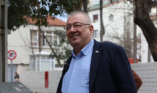 Başkan Ertaş sahaya indi; Edremit’te yol atağı görseli