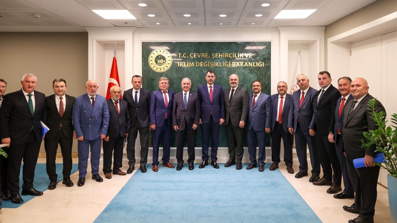 Mete Bahadır Yılmaz, Murat Kurum'u ziyaret etti görseli