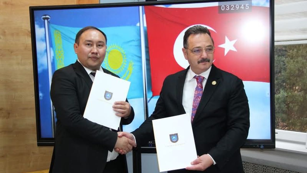 TİMBİR’den Uluslararası hamle: Türk İnternet Medyası Al-Farabi Üniversitesi ile el ele görseli