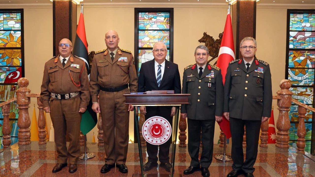 ra'da özel jetle bağlantı kesildi; Libya Genelkurmay Başkanı'nı taşıyordu! görseli