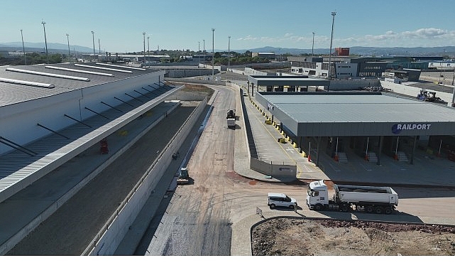 Railport'un çevre yolları asfaltlanıyor görseli