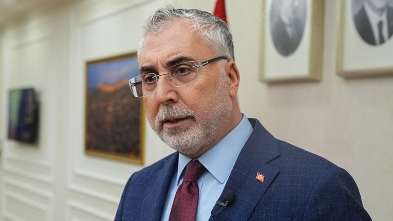 Işıkhan: Asgari ücrette sosyal diyalog mekanizmasını sonuna kadar işleteceğiz görseli
