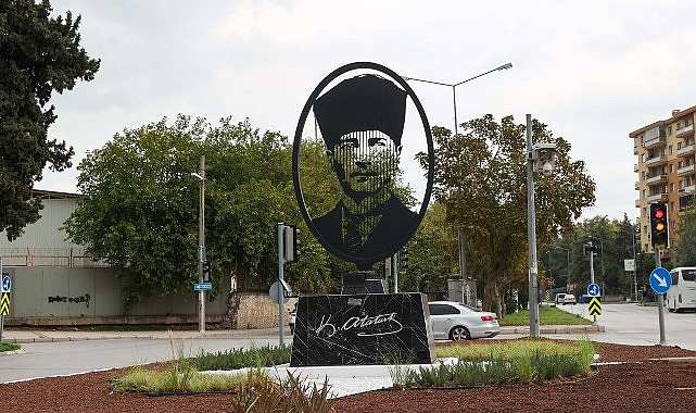 Buca’da park ve refüjlerde hummalı çalışma görseli