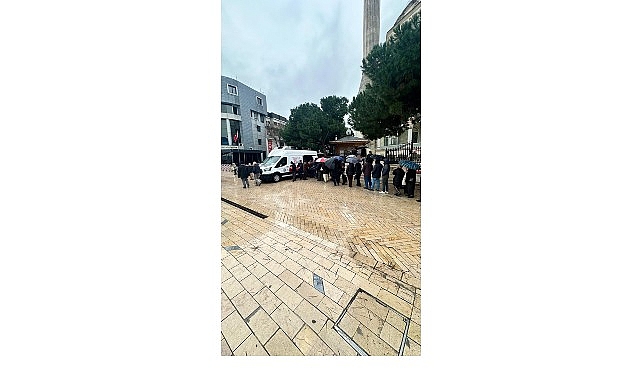 Maltepe Belediyesi’nden vatandaşlara kandil simidi ikramı görseli