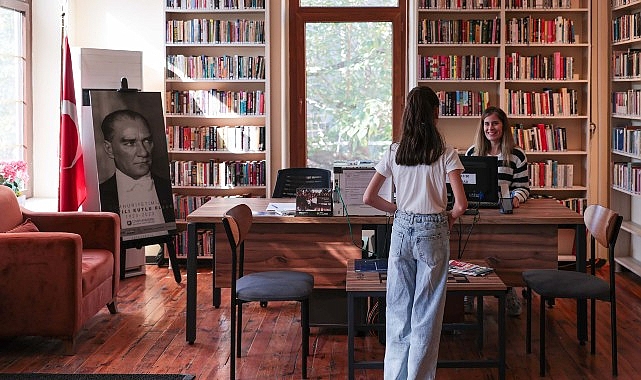 Buca'daki tarihi köşk çocuklar için bilgi yuvası oldu görseli