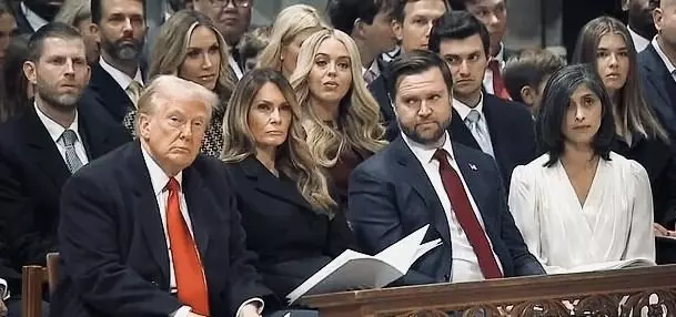 TRUMP: "PİSKOPOS VE KİLİSESİ ÖZÜR DİLESİN!" görseli