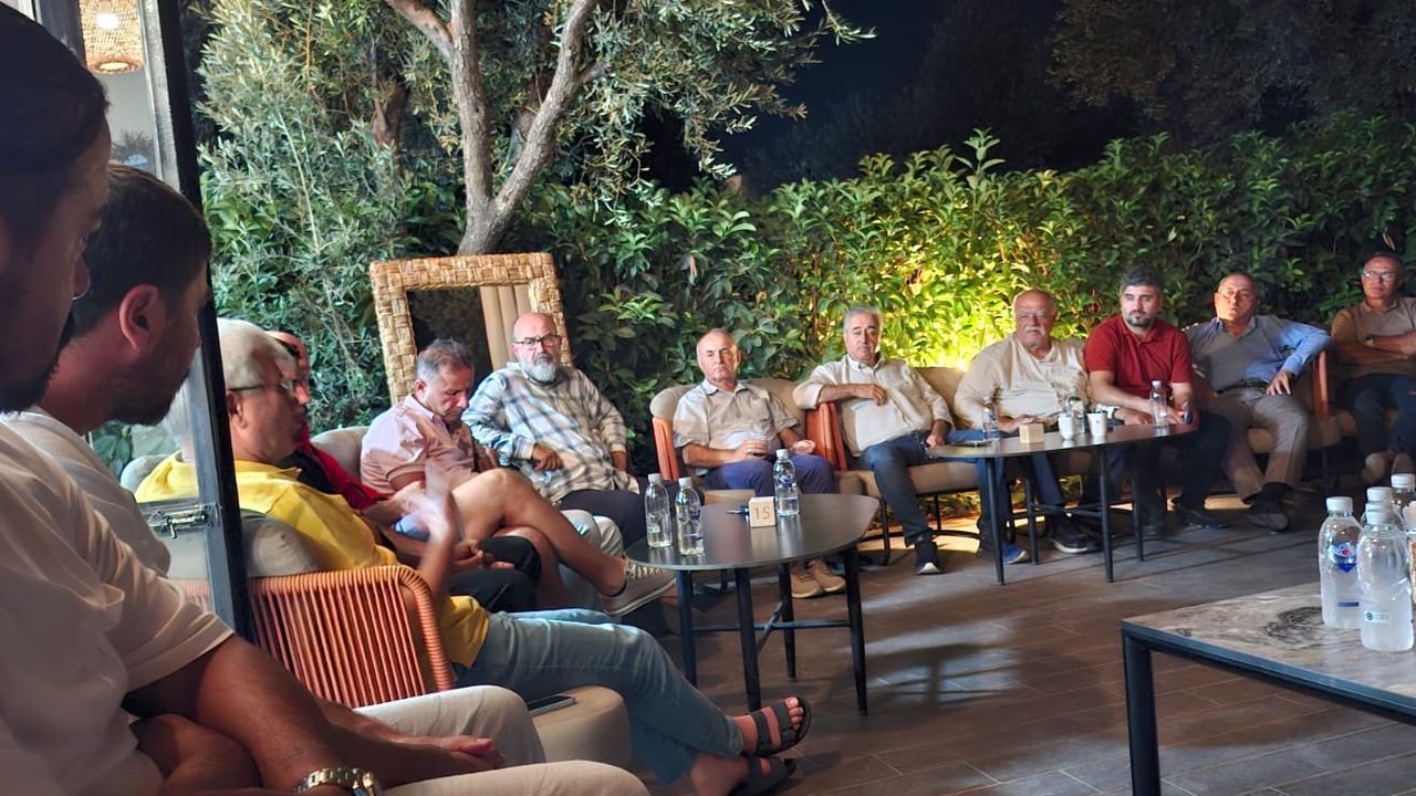 Dostlar Bodrum’da bir araya geldi: Gecenin sürprizleri vardı görseli