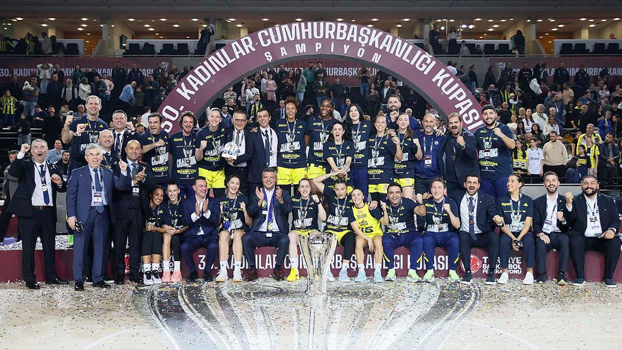 Fenerbahçe Opet, Cumhurbaşkanlığı Kupası’nda yine zirvede görseli