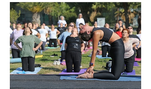 Karşıyaka Belediyesi’nden 14 Şubat’a özel yoga etkinliği görseli