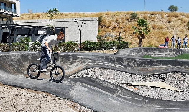 Bornova’da pedallar geleceğe dönecek görseli