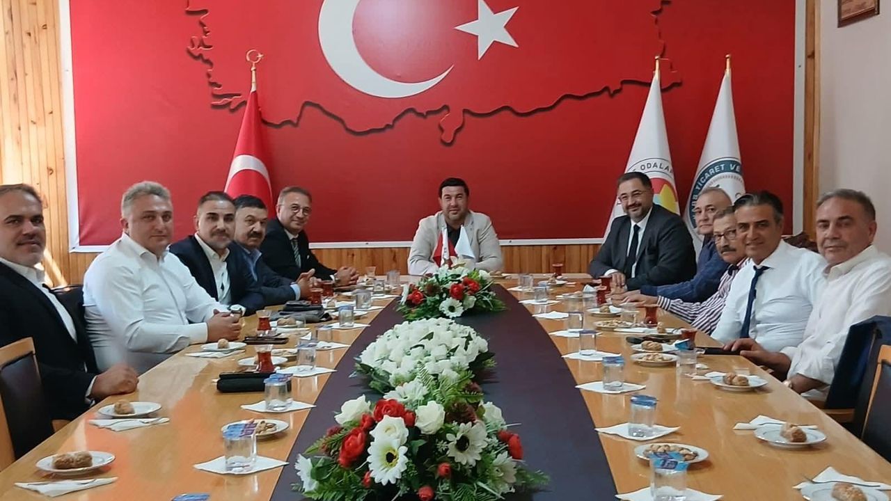 Gazi Kars Vakfı’ndan KATSO’ya ziyaret görseli