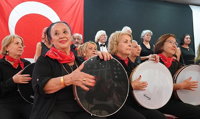 Seferihisar’da 29 Ekim Cumhuriyet Balosu’nda coşku dolu gece görseli
