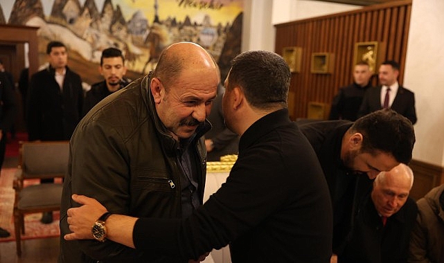 Başkanlık Makamında Nevşehirli Vatandaşlarımızın Talep ve İsteklerini Dinledik görseli