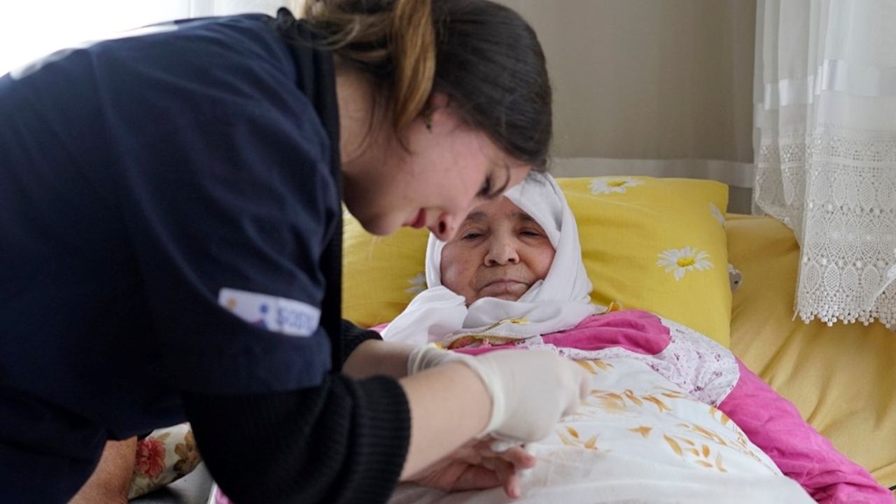 Evde Bakım Yardımı hesaplara yatırıldı görseli